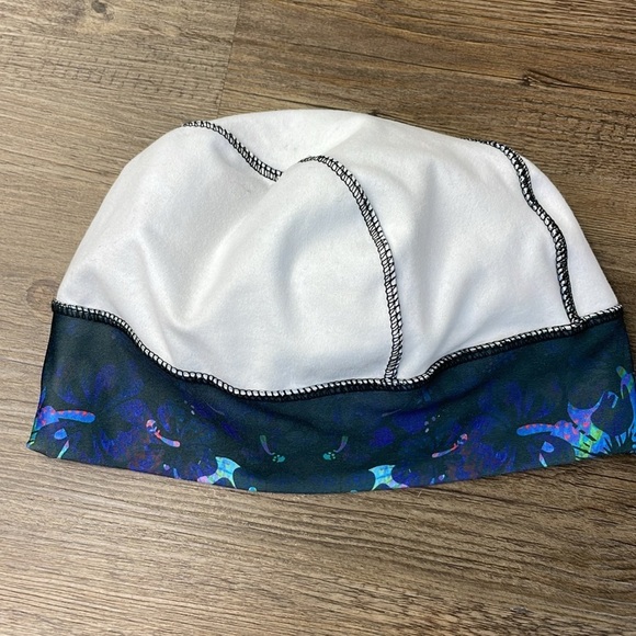 Blackstrap Women’s Range Cap, Ski Snowboard Beanie and Helmet Liner - Picture 6 of 7